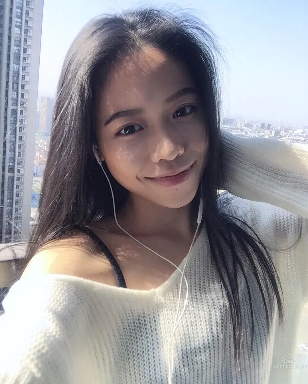 Dinonoz- 從清純到妖豔的蛻變 13