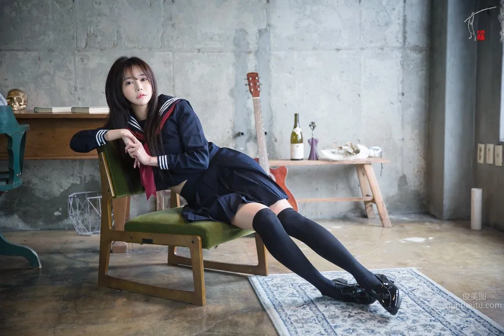 Han Ga Eun- 性感妖娆制服寫真 51