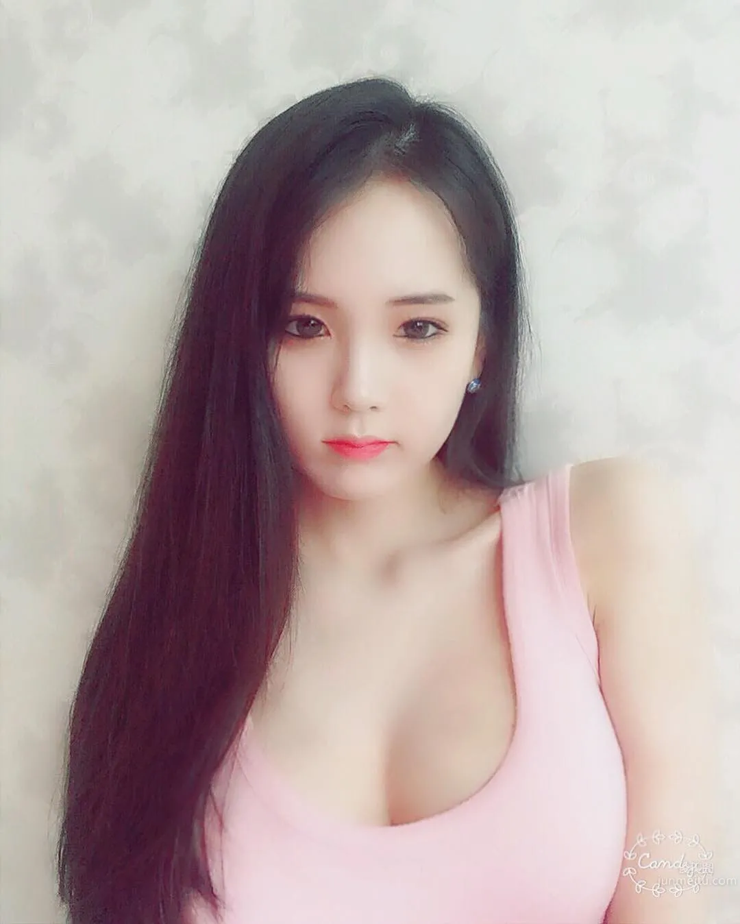 池仁月(지인월)- 萌氣十足的奶牛妹子 2