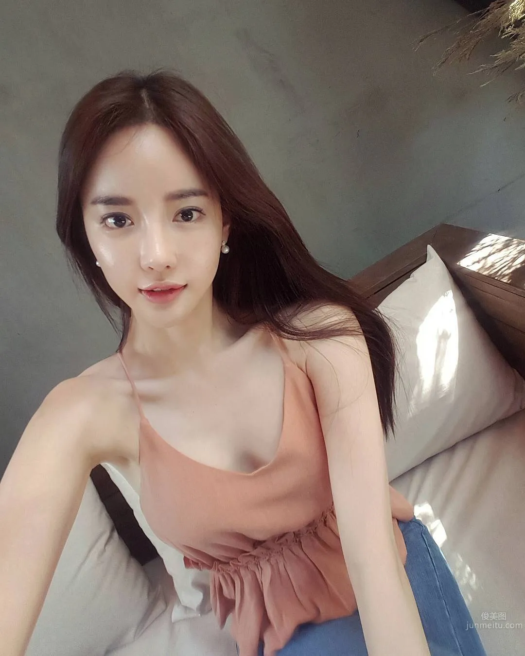 Ban Seo Jin- 南韓超正美腿模特兒 8