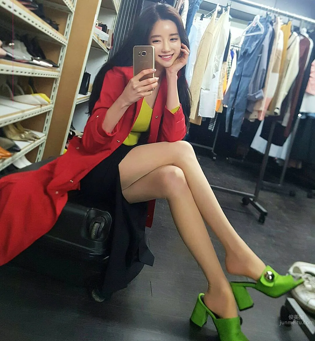 Ban Seo Jin- 南韓超正美腿模特兒 44