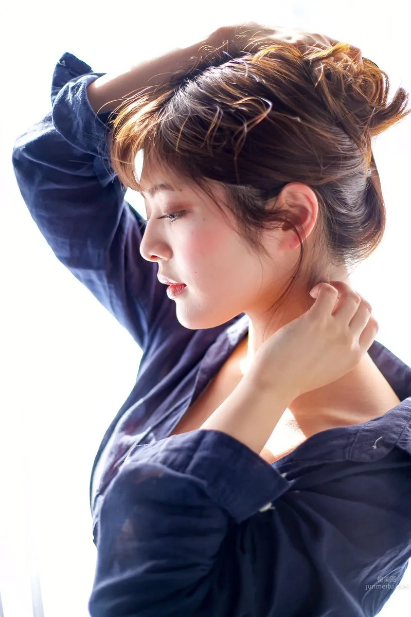 MEGMY- 日本美女理發師引注目 19