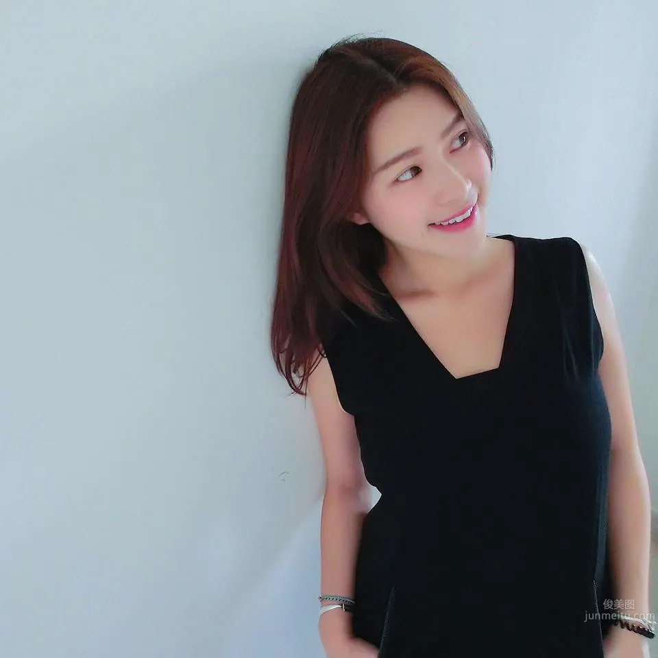李蔓瑩Renee- 甜心美女養眼私房照 24