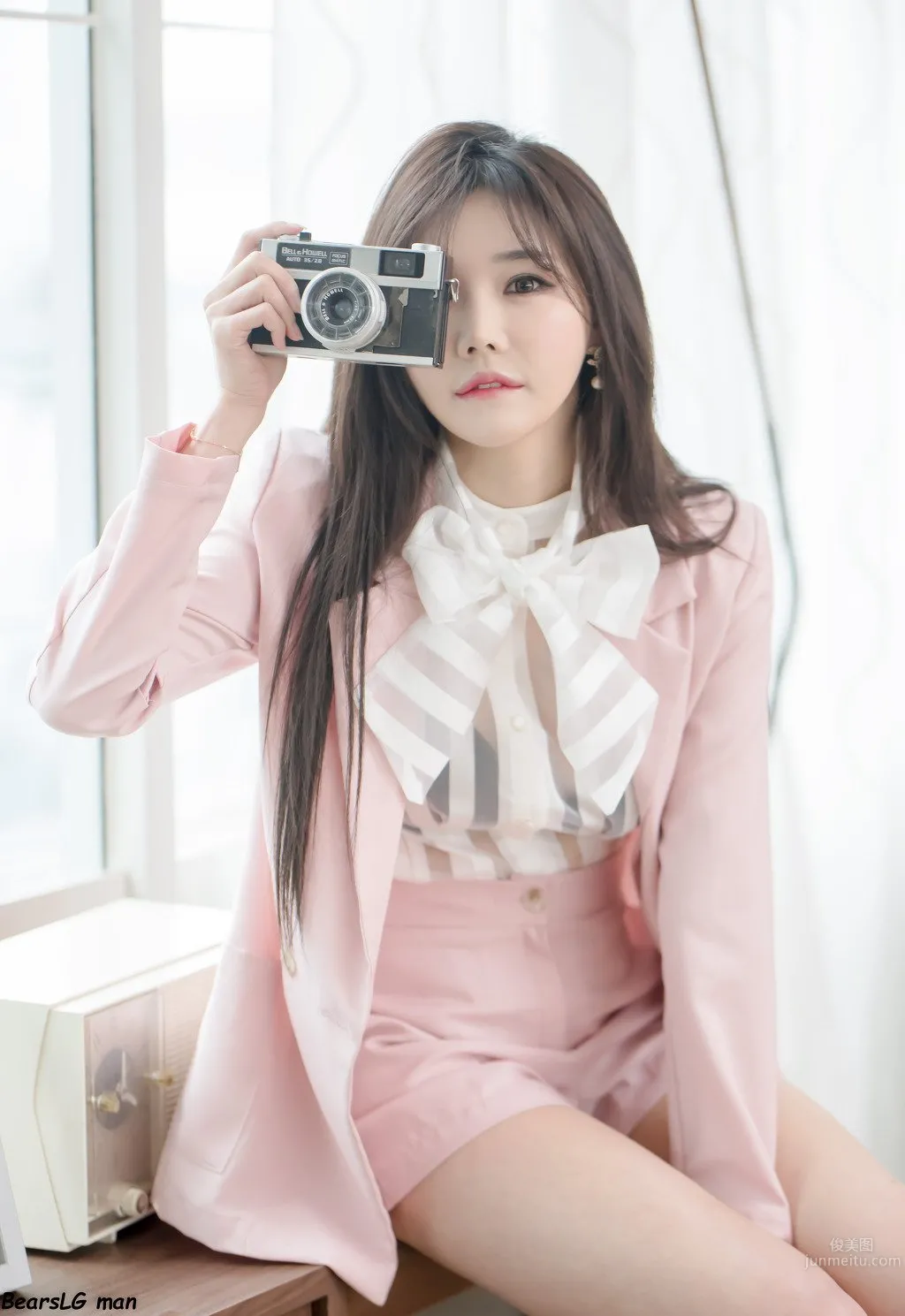 Han Ga Eun- 性感妖娆制服寫真 24