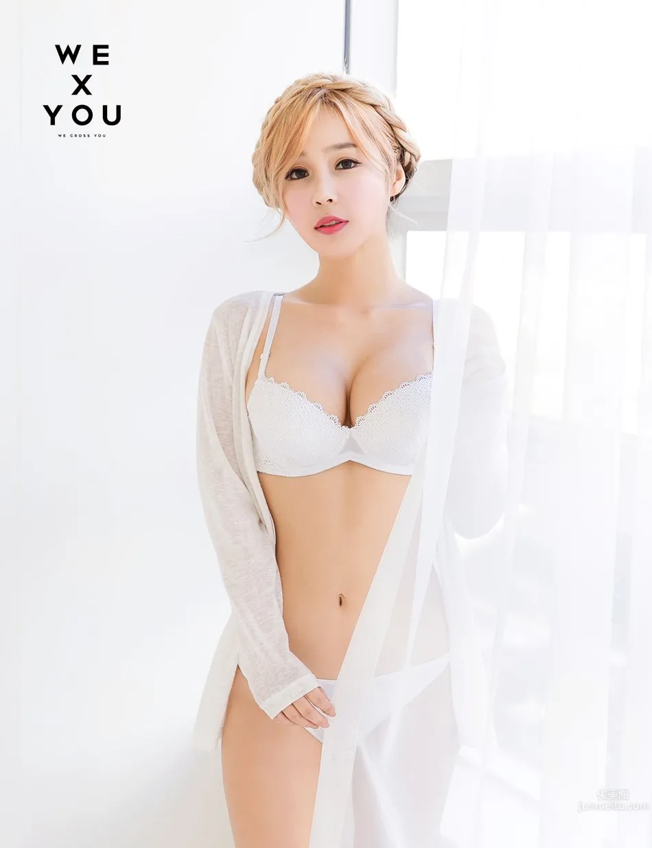 李智娜(이지나)- 韓國賽車女郎内衣私房寫真 29
