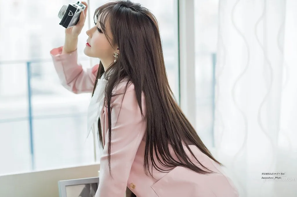 Han Ga Eun- 性感妖娆制服寫真 27