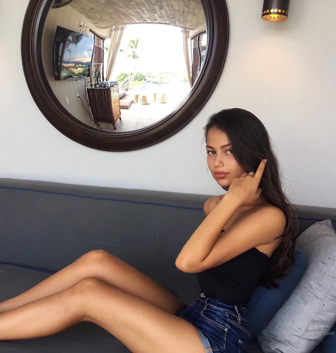 Fiona Barron- 墨西哥甜美妹子私房照 26