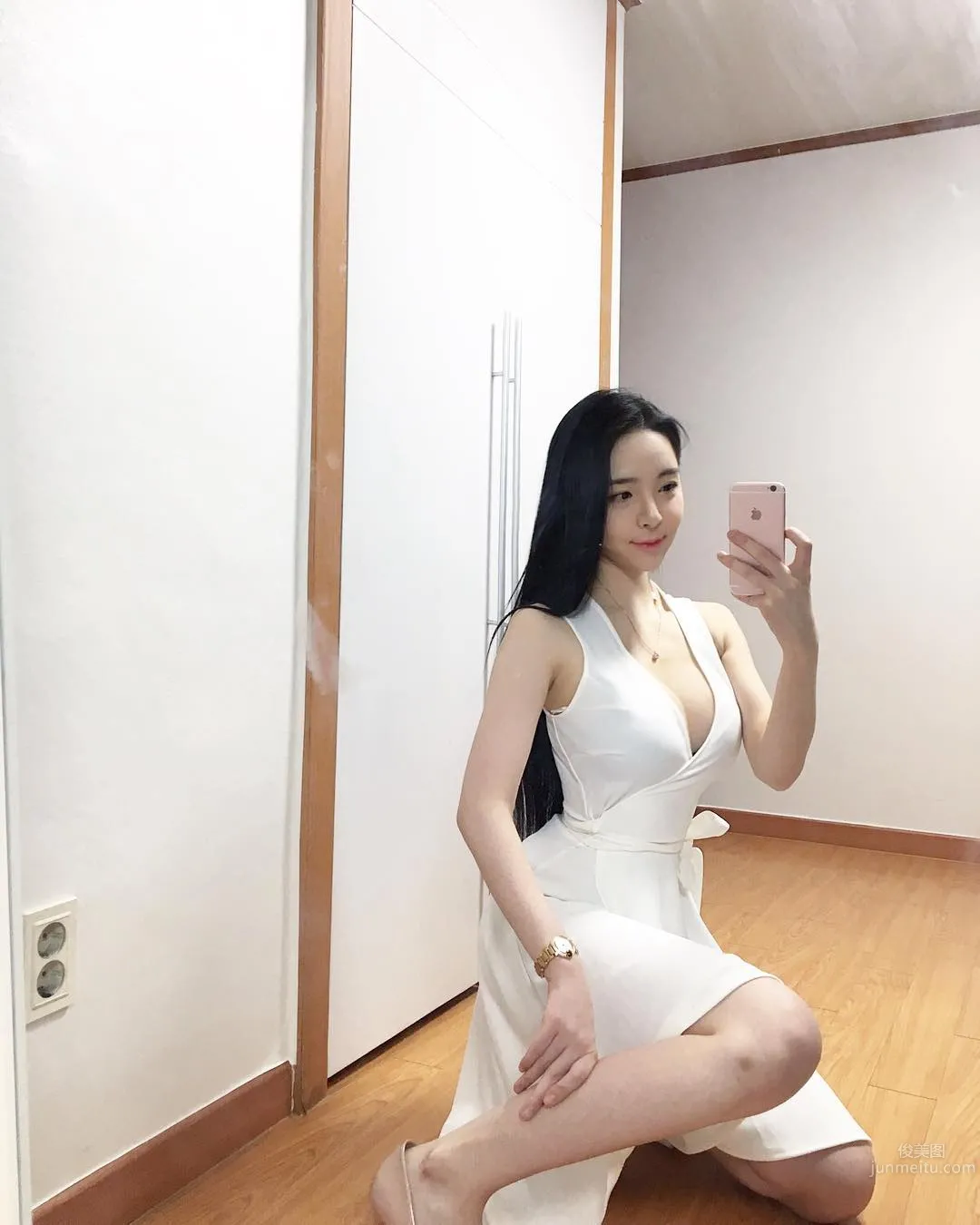 갓페로- 白皙牛奶妹氣質滿點身材超犯規 14