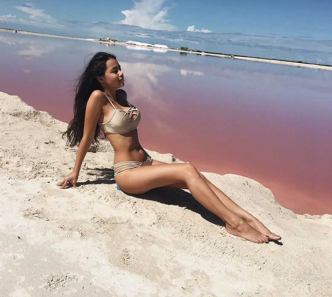 Fiona Barron- 墨西哥甜美妹子私房照 12