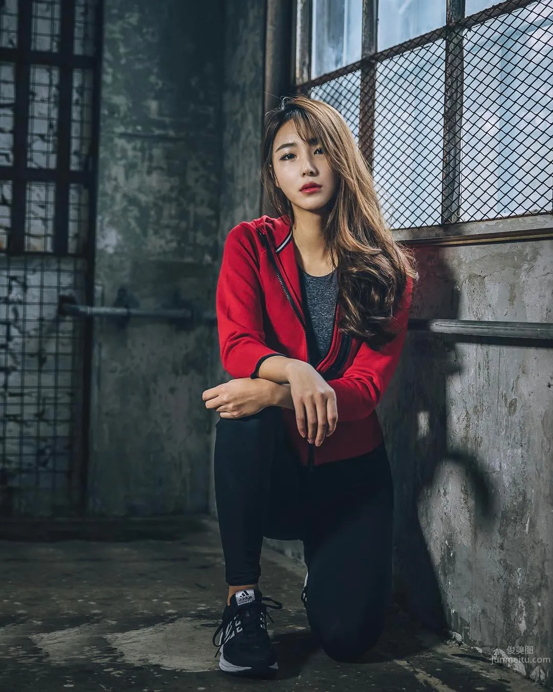 임지우- 韓國人氣舉牌女郎美圖 39