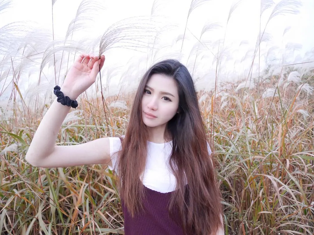 Chia Ying- 長發飄逸空姐私房照 16