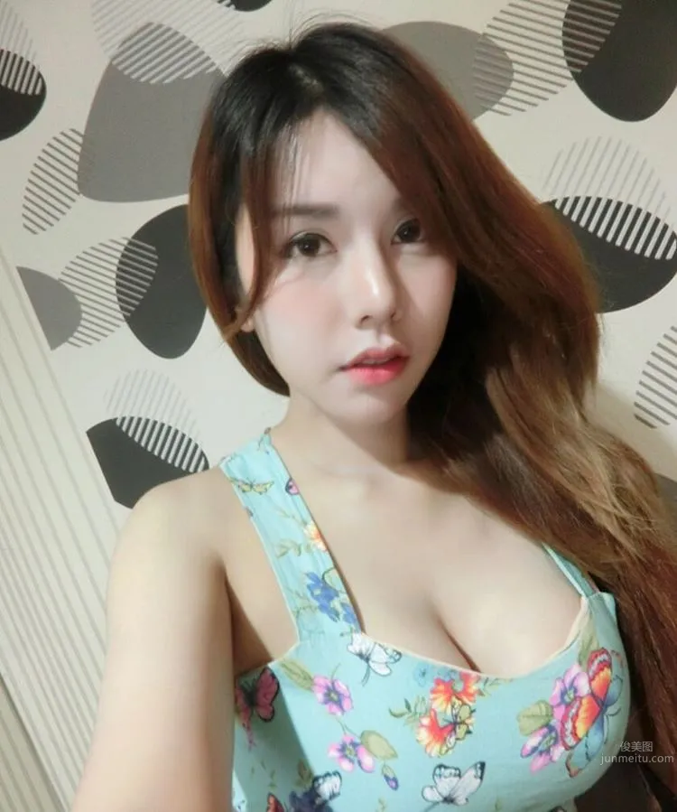 Narumon Yasachai- 泰國最火辣路邊攤老闆娘 8