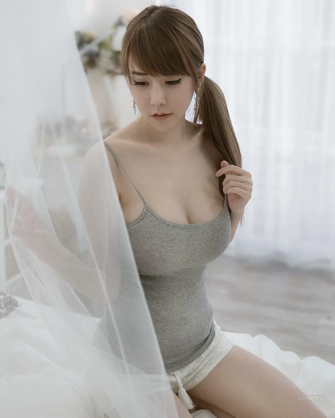 Parlovetati Kasetsart- 核弹级美女海量比基尼图片_35