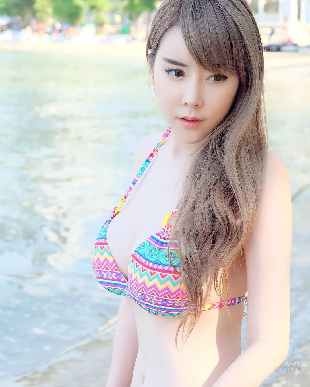 Parlovetati Kasetsart- 核弹级美女海量比基尼图片_54