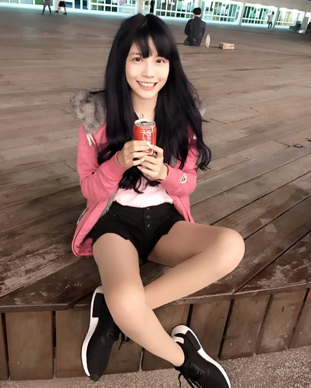 瑀熙Yuci- 愛玩英雄聯盟的正妹主播 7