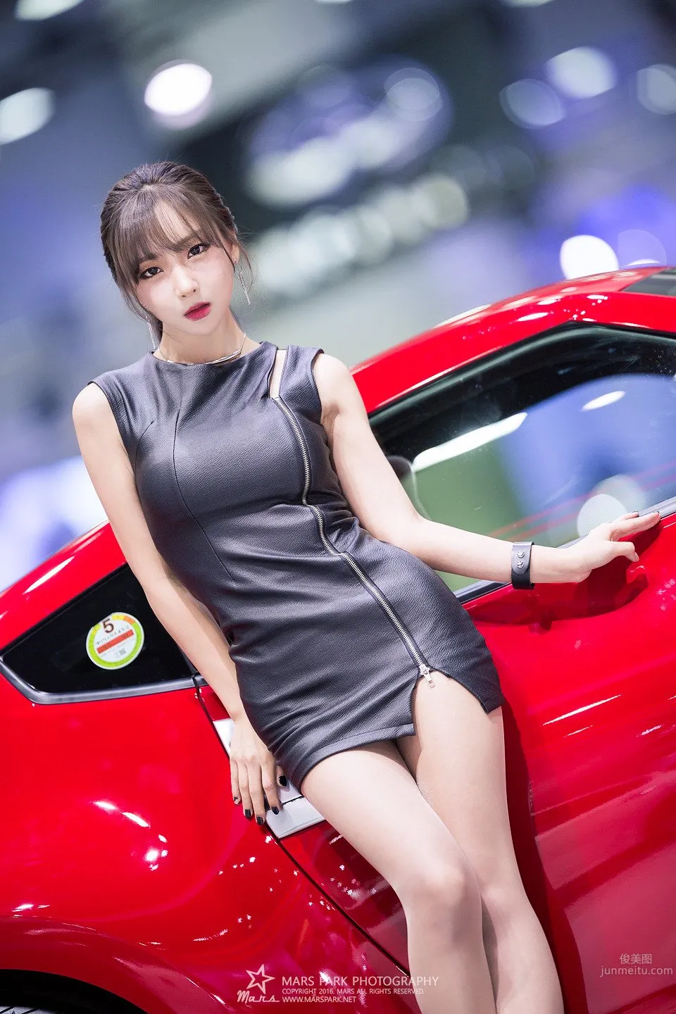 韓國美女Kim Mina 眼角美人痣倍撩人 44