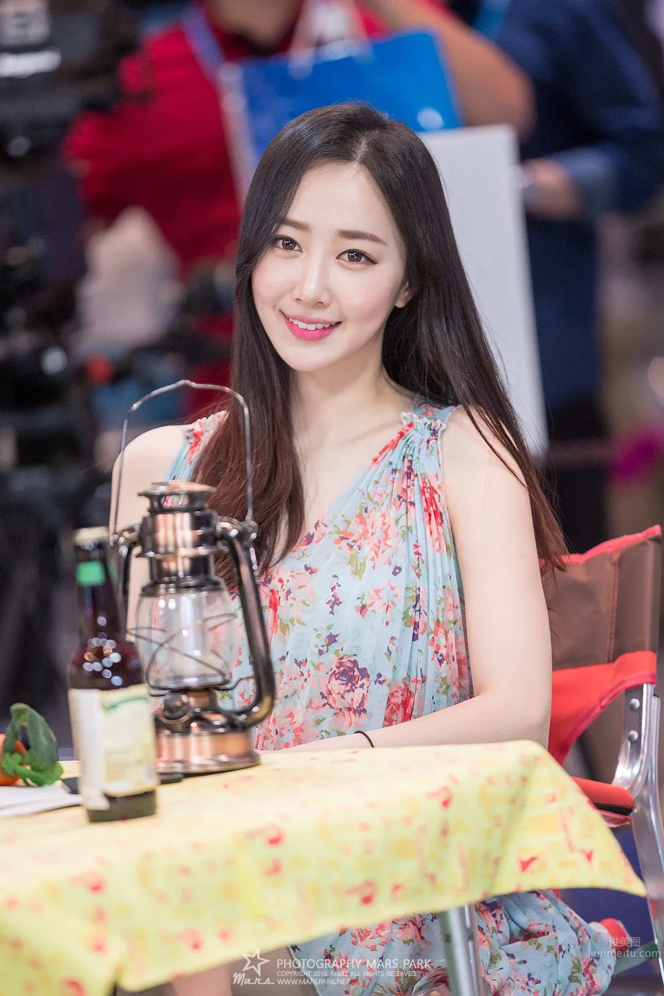 南韓氣質車模申海莉 車展矚目的焦點美人 10
