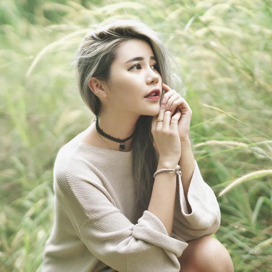 新國正妹Aylna 捆綁式泳衣秀美好身材 10