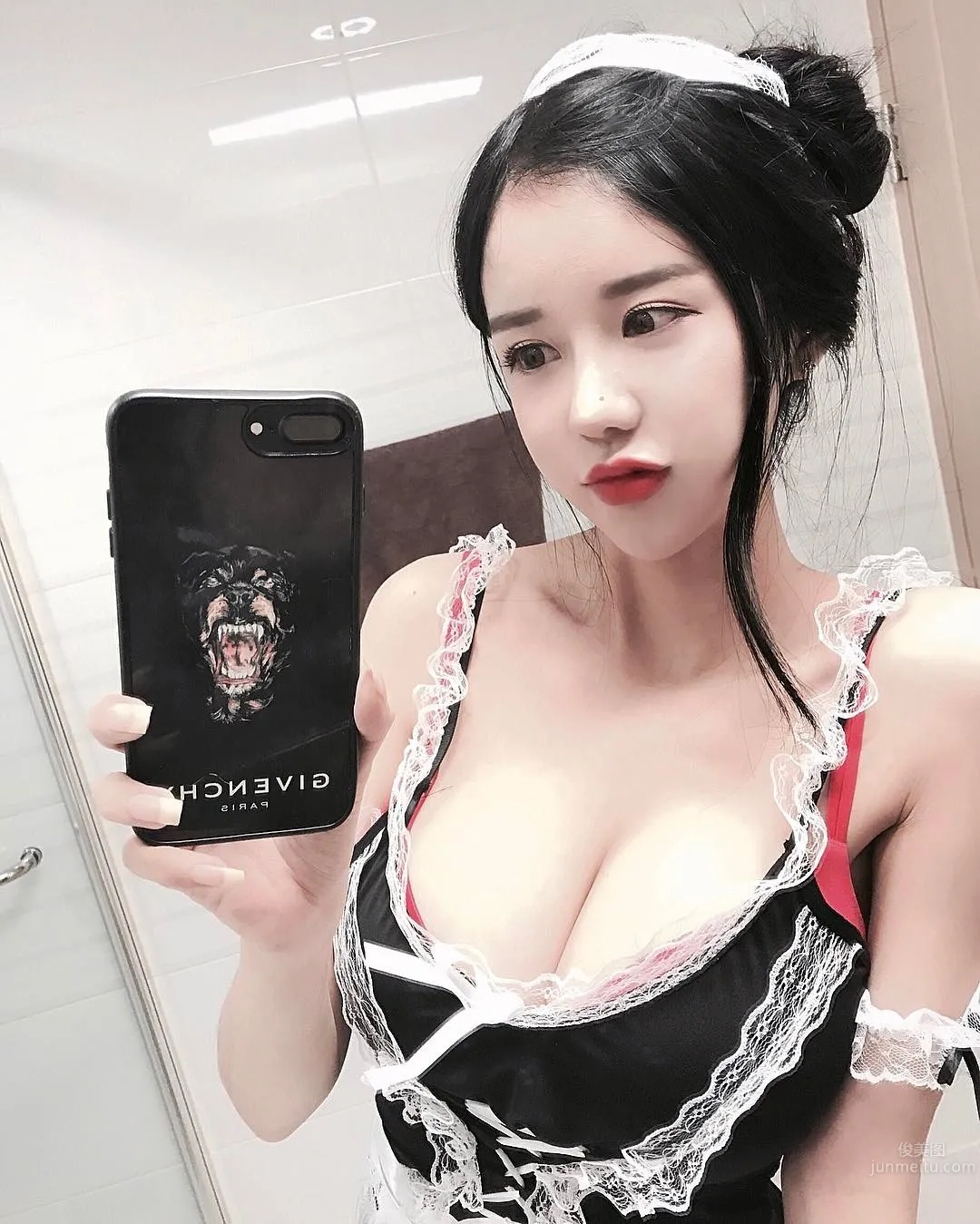 南韩梦幻女神李秀彬，最强视觉冲击自拍照_2