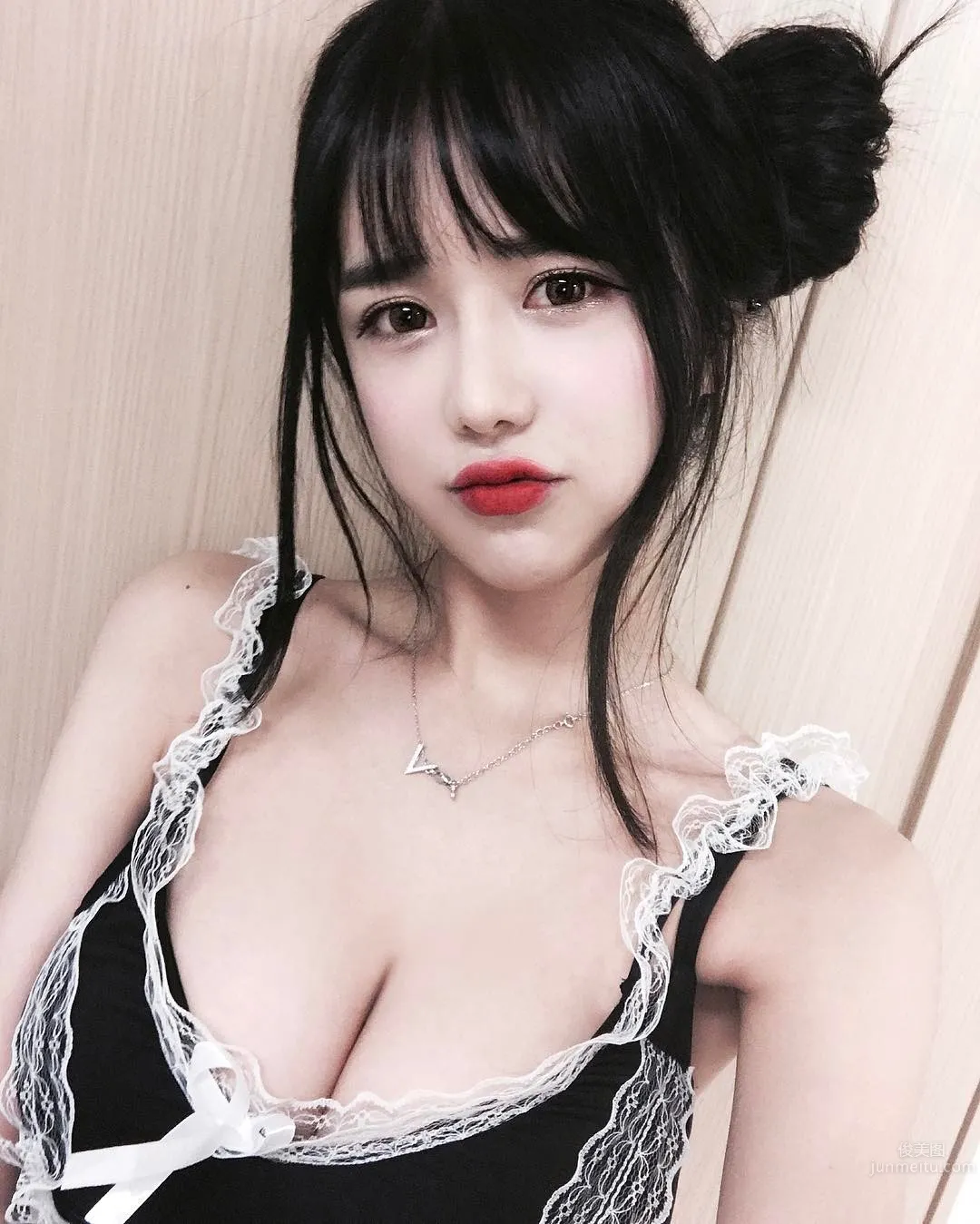 南韩梦幻女神李秀彬，最强视觉冲击自拍照_9