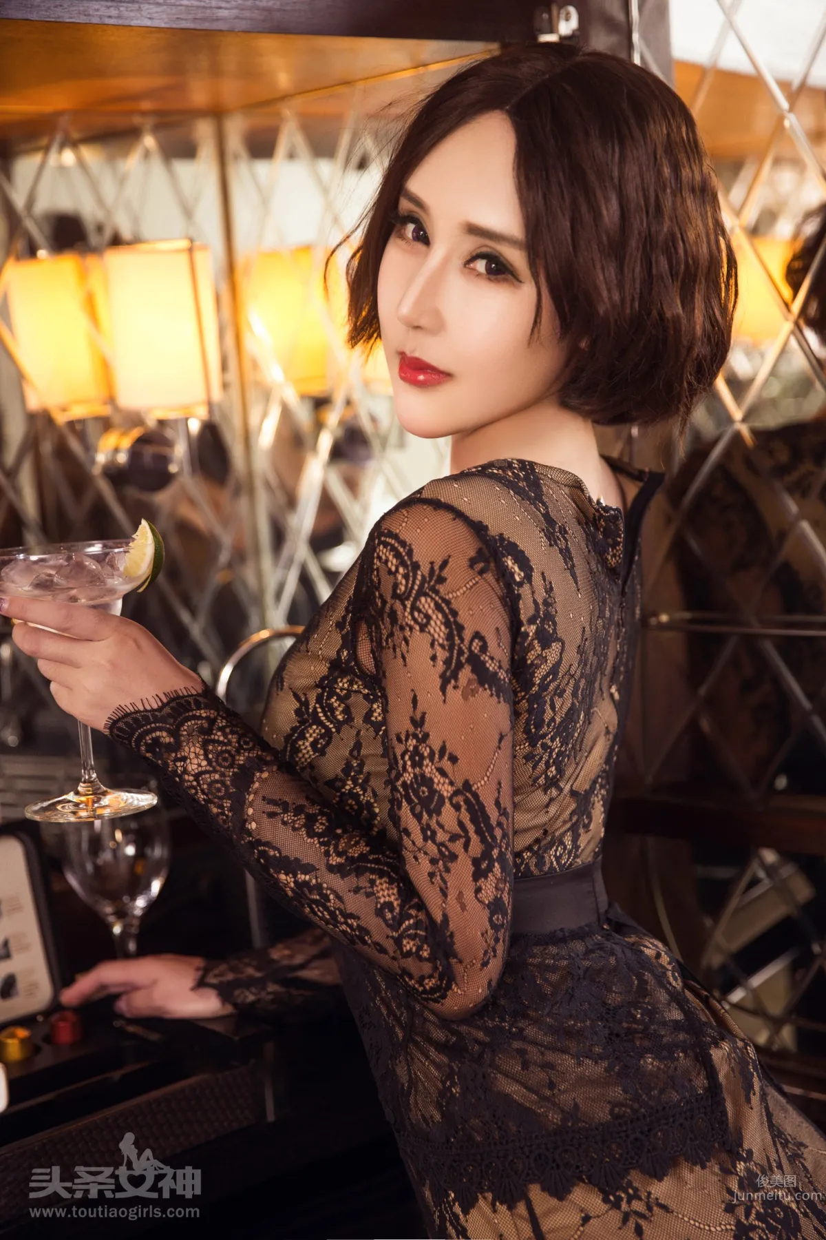 蜜臀美人娜依靈兒 梨渦淺笑媚态浮生 1