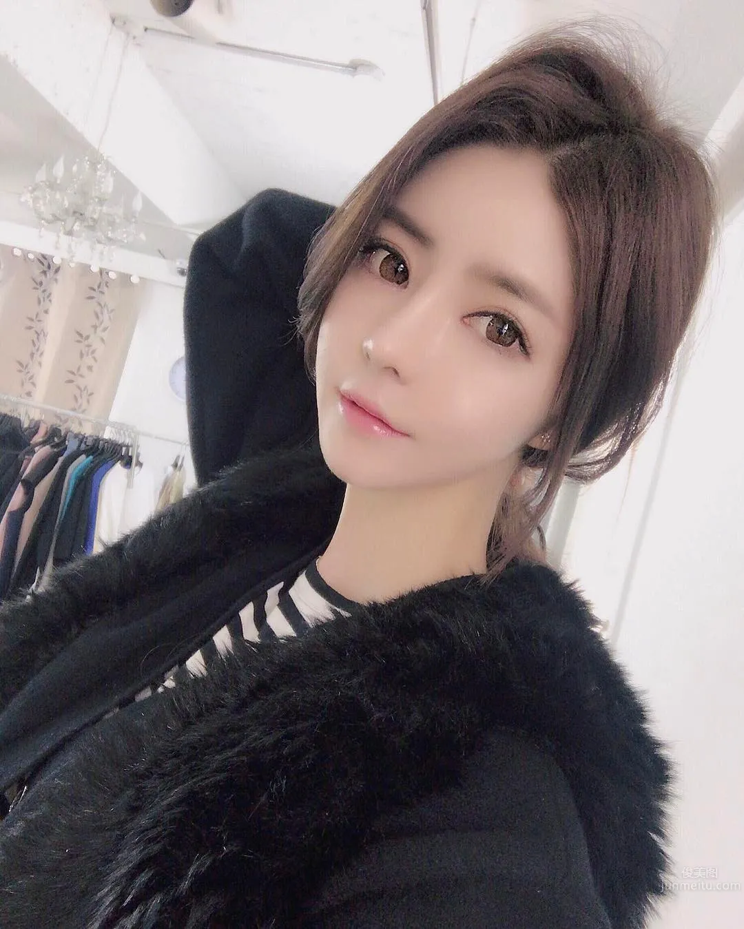 韓國網紅홍서아比基尼戲水 俯視視角超犯規 6