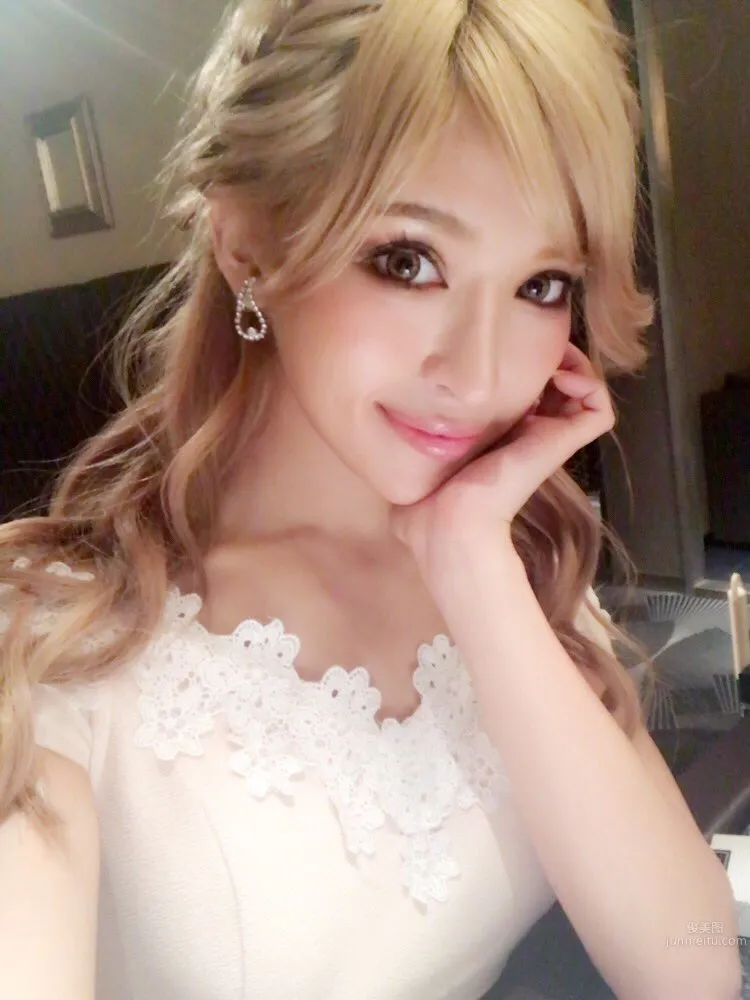健美女神小原優花 迷人馬甲線好性感 1