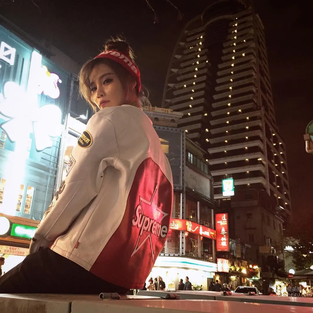 中韓混血校花徐熙真 潮翻天的混搭私房照 13