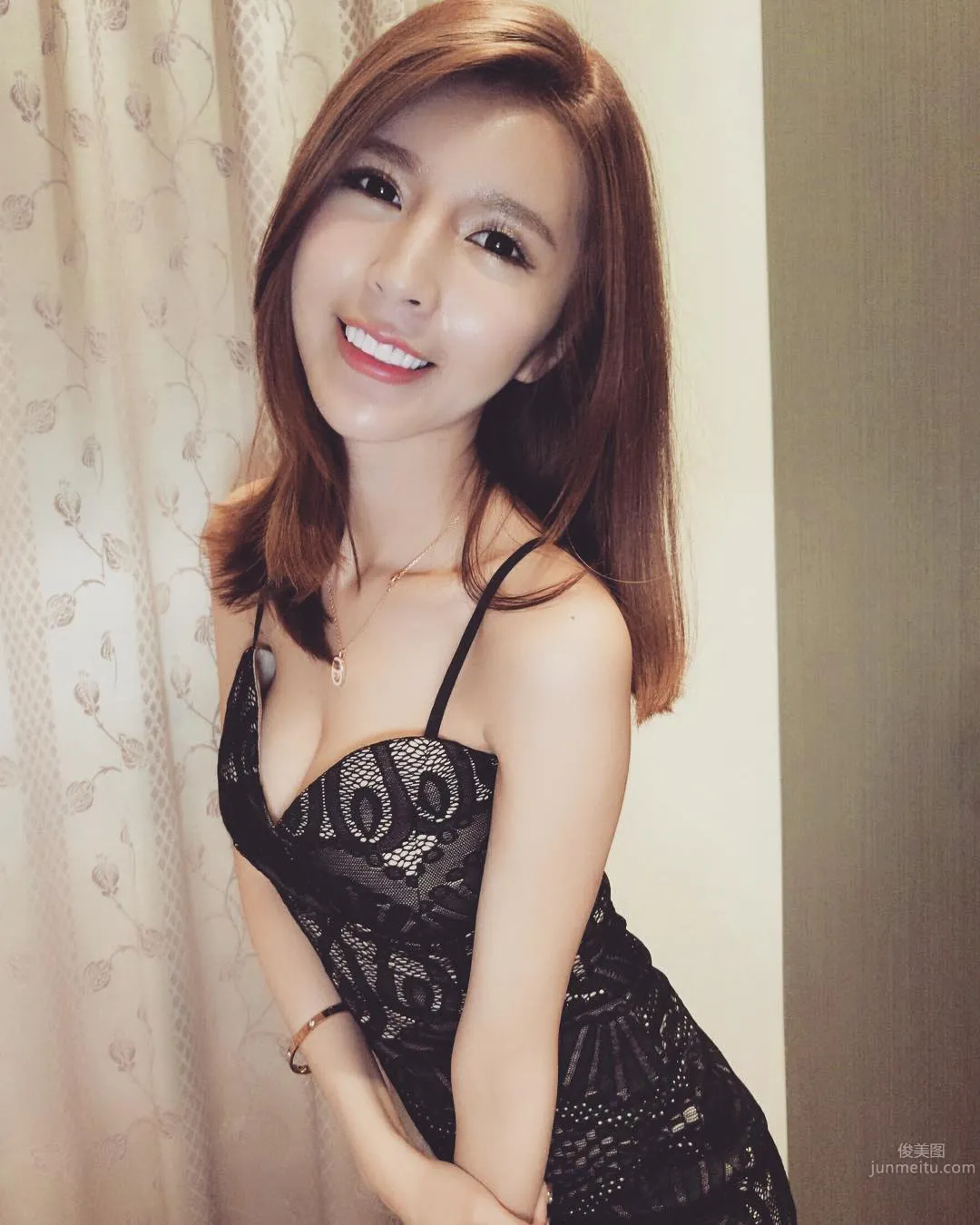 人氣網模劉子瑜Vicky 魔鬼身材性感尤物 21
