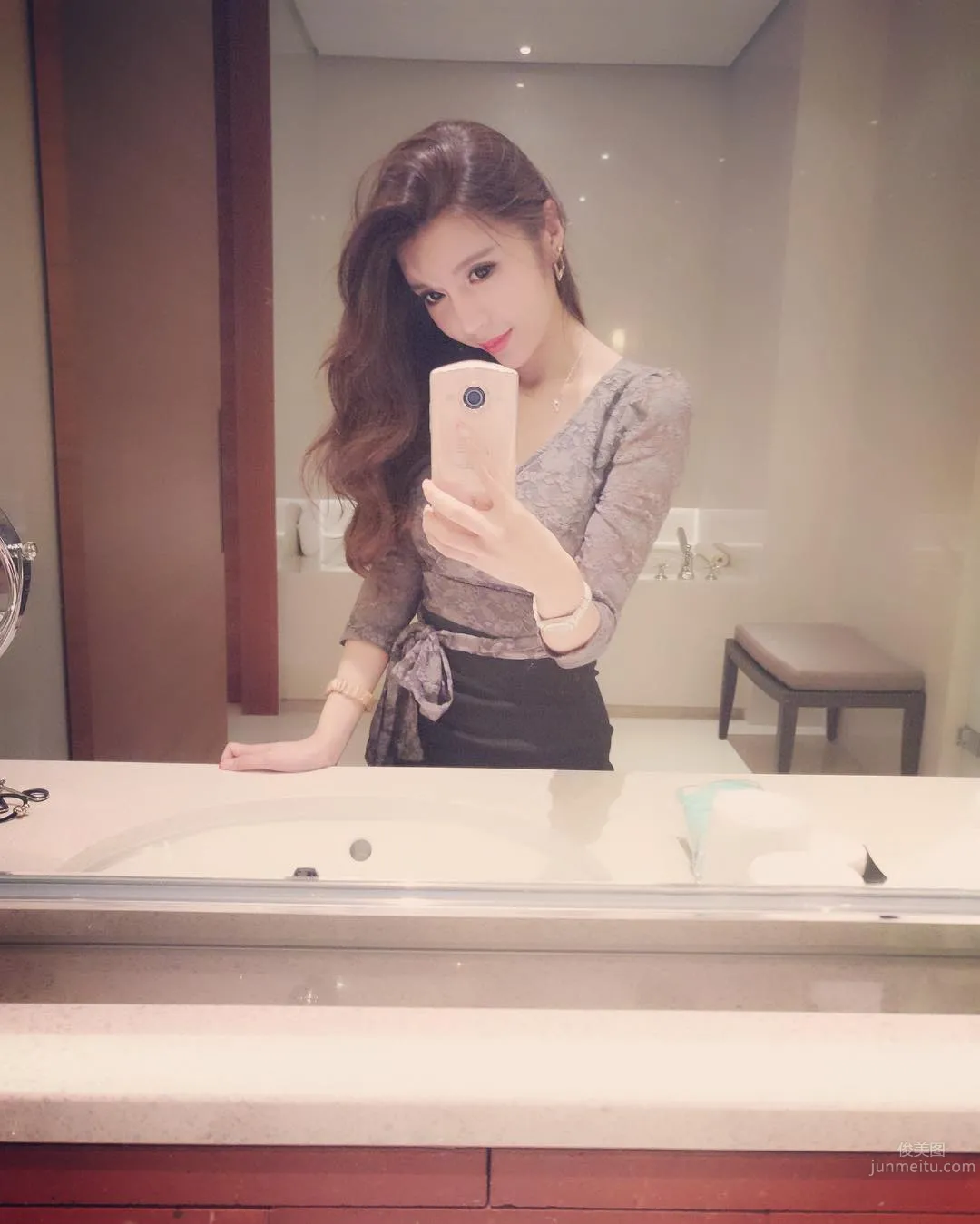 人氣網模劉子瑜Vicky 魔鬼身材性感尤物 5