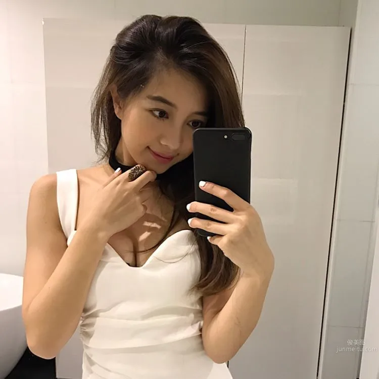 台大校花吳怡德氣質私房照 17