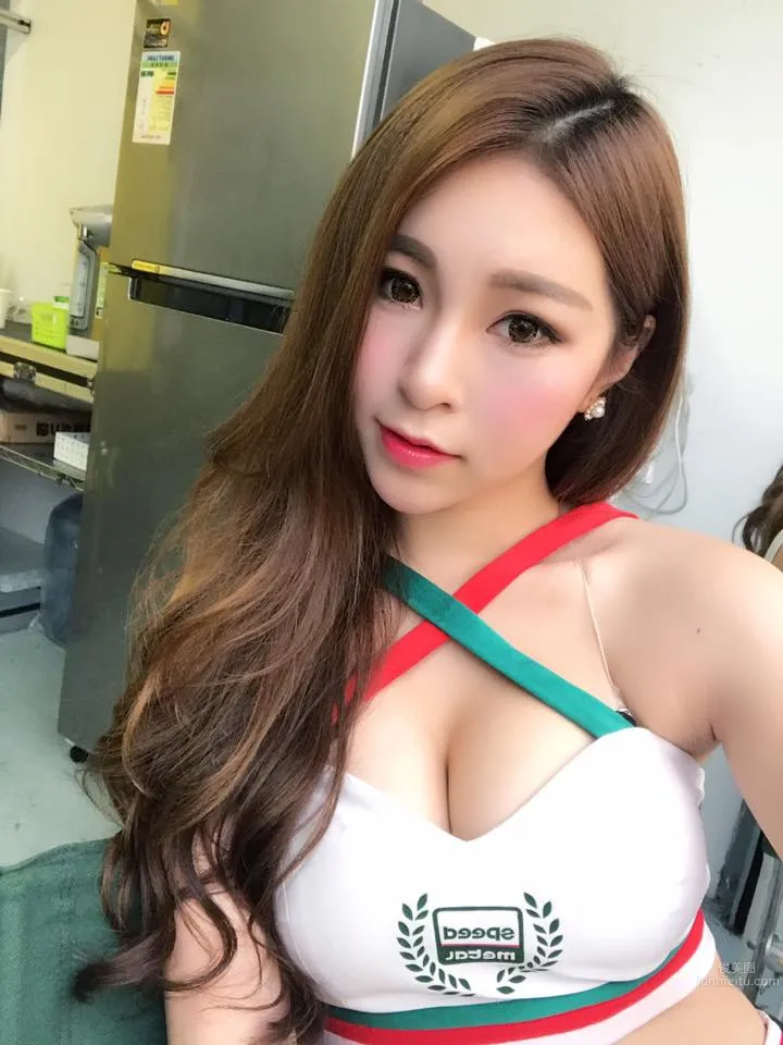 長腿睡美人蔡雨雨 102公分的美腿私房照 24