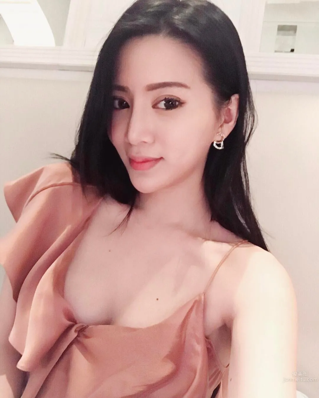 台灣才藝女主播祖祖 歌聲都能讓人戀愛 25