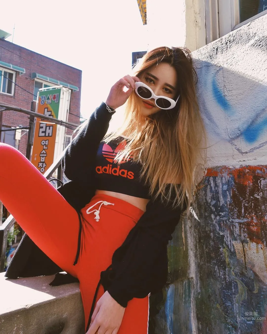 新國正妹Aylna 捆綁式泳衣秀美好身材 25