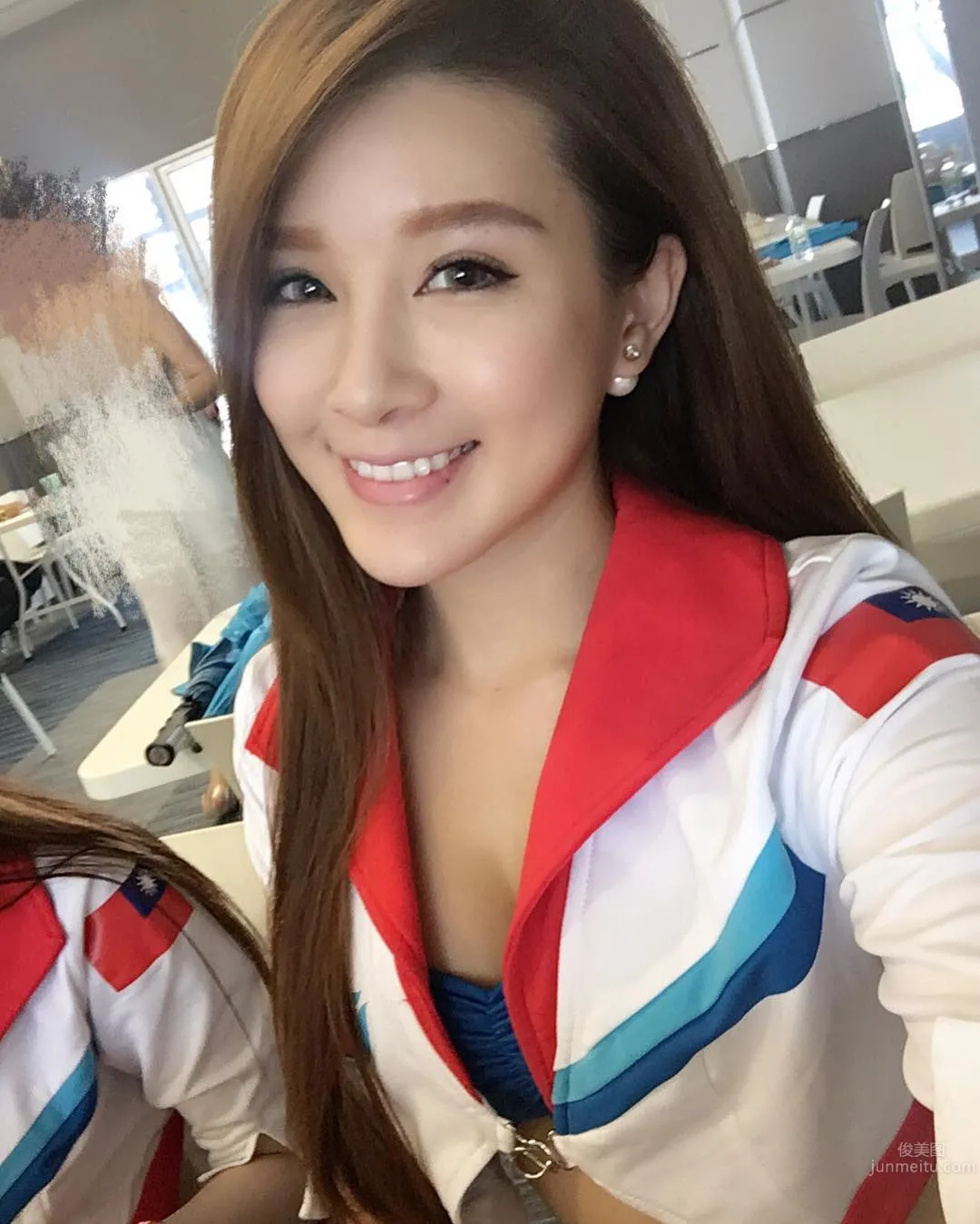 台灣車模愛語莎Vanessa 狂野奔放又妩媚 4