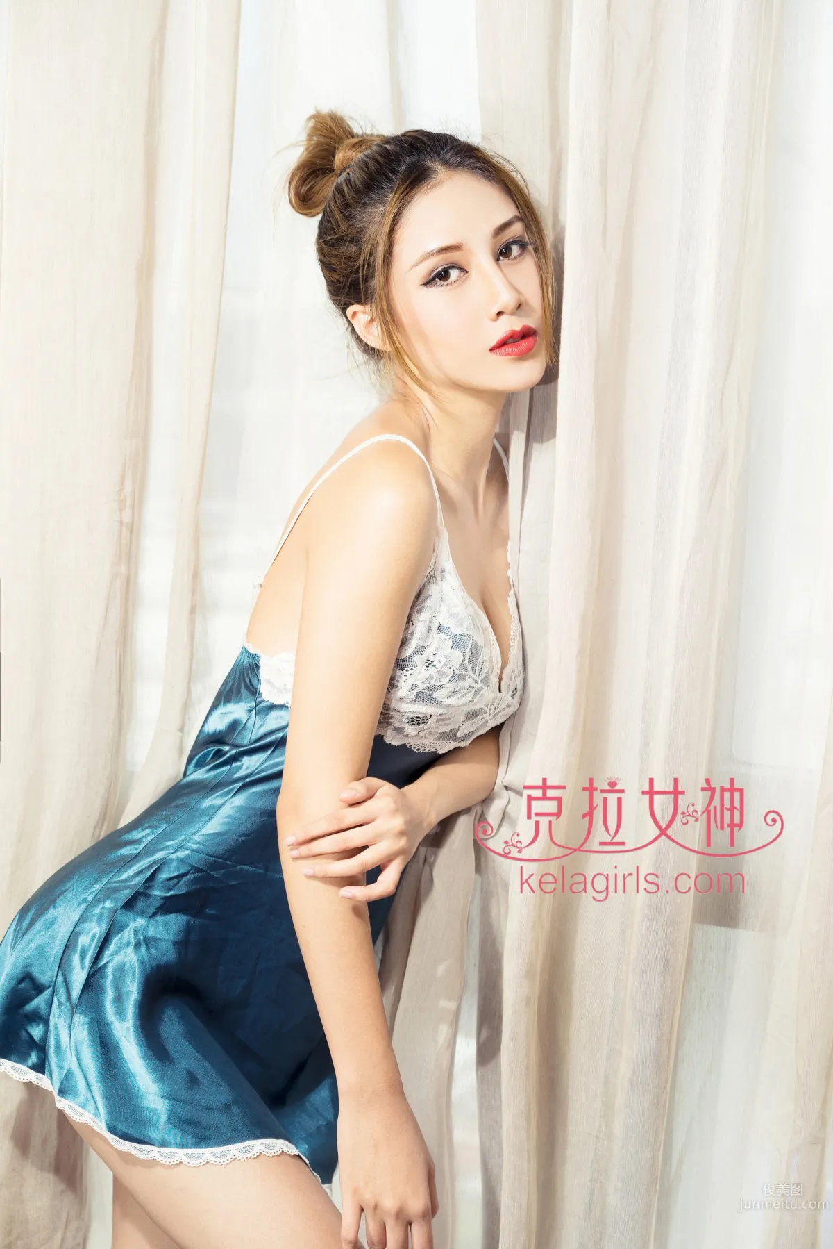 女神Abby金金 《蓝丝夜寝春遗梦》_1