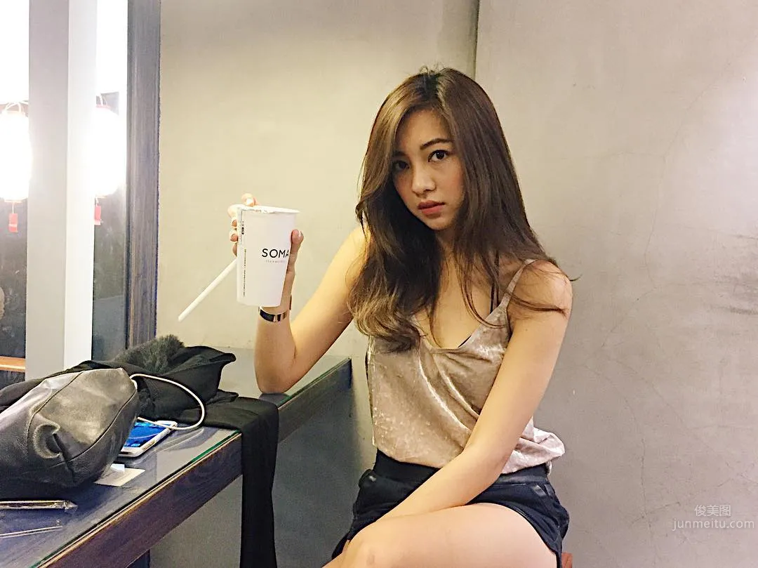 台大校花吳怡德氣質私房照 12