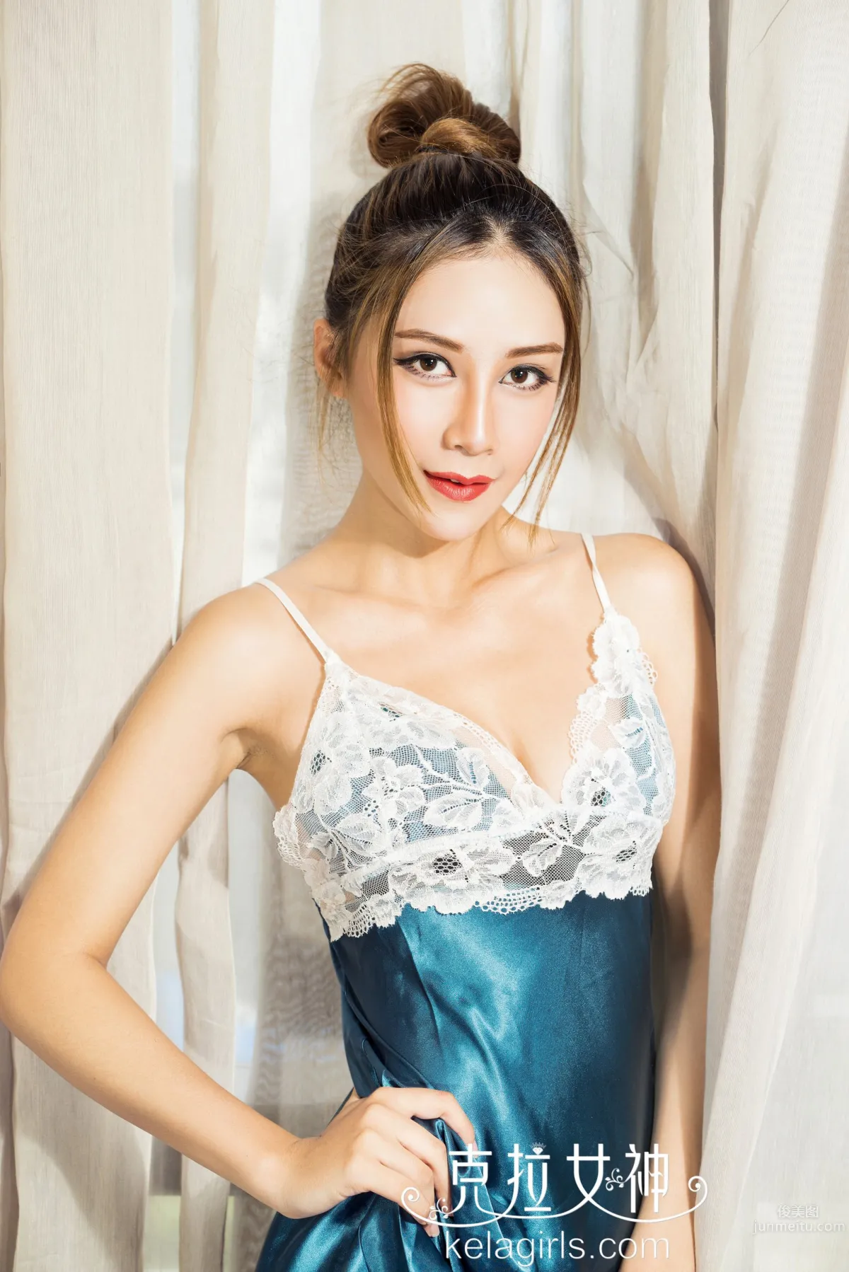 女神Abby金金 《蓝丝夜寝春遗梦》_0