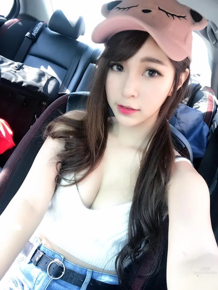 長腿睡美人蔡雨雨 102公分的美腿私房照 35