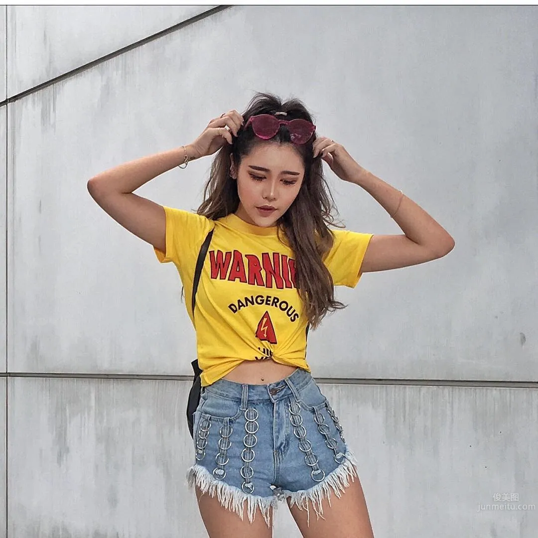 新國正妹Aylna 捆綁式泳衣秀美好身材 19