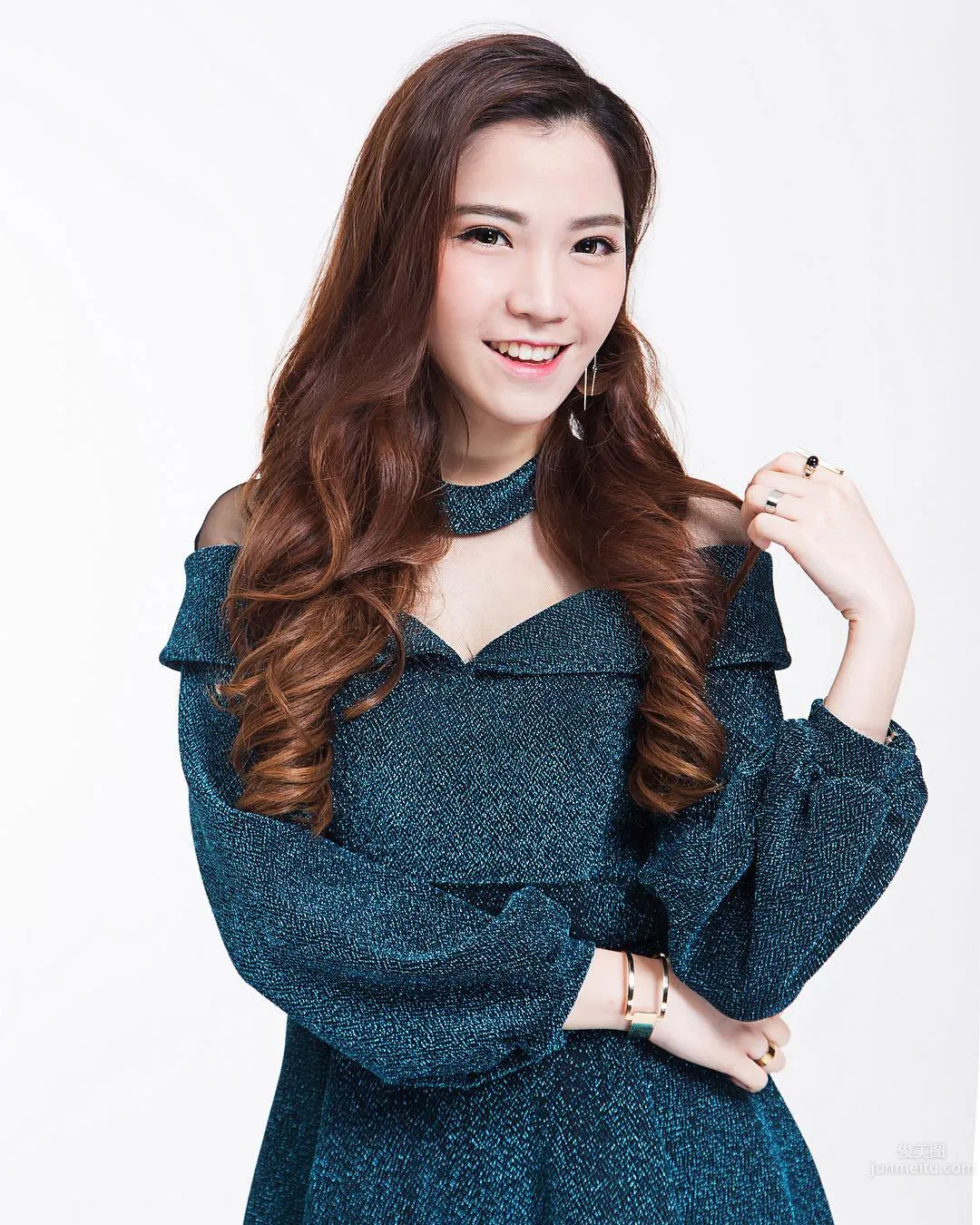 澳门美女歌手禤泳伦 颜值与声音都很棒_8