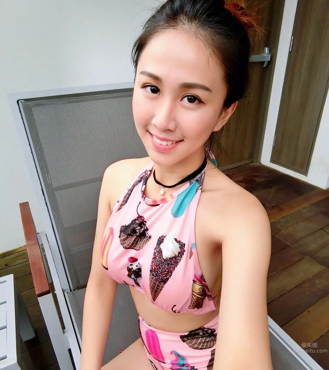 大馬正妹Christine Pang沙灘拍美照 8