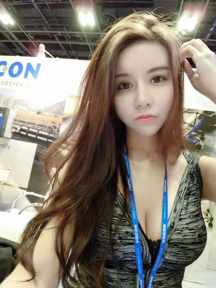 新國正妹Winnie Choo 歐派小隻馬甜美外拍 5