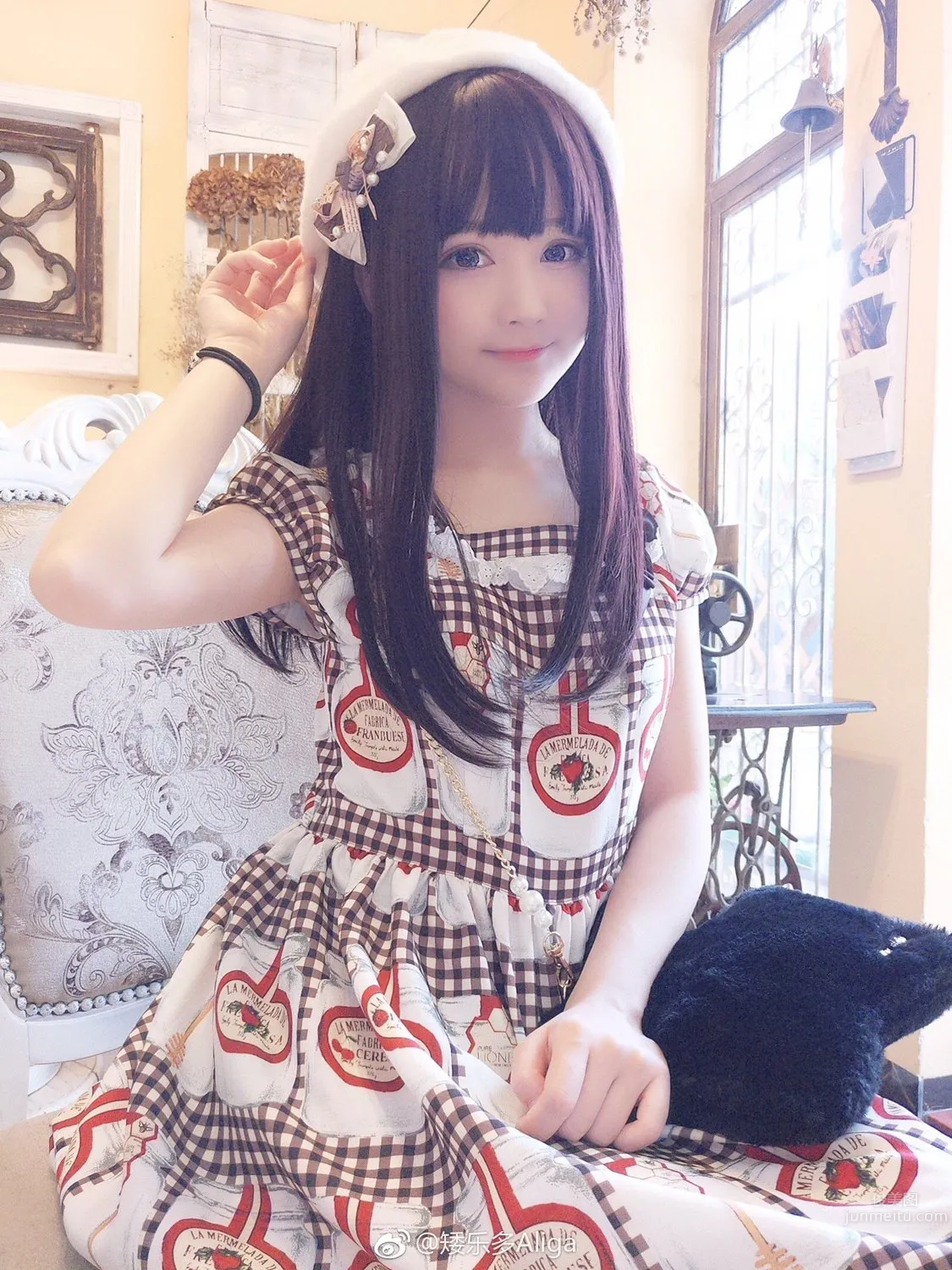 搞怪女孩矮樂多Aliga 突破次元之壁的coser 17