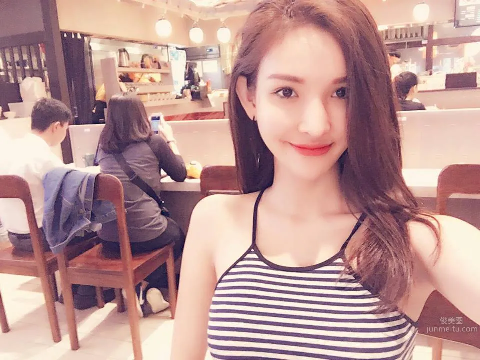 越南正妹Bùi Ngọc 混血五官精緻而脫俗 20
