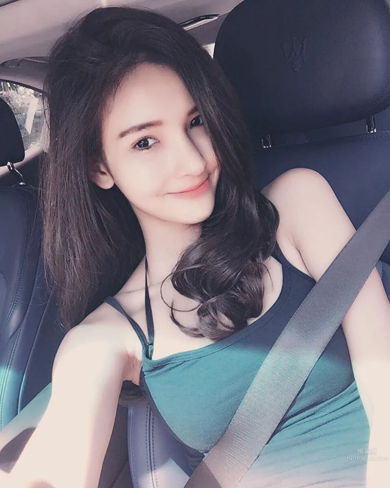 越南正妹Bùi Ngọc 混血五官精緻而脫俗 9