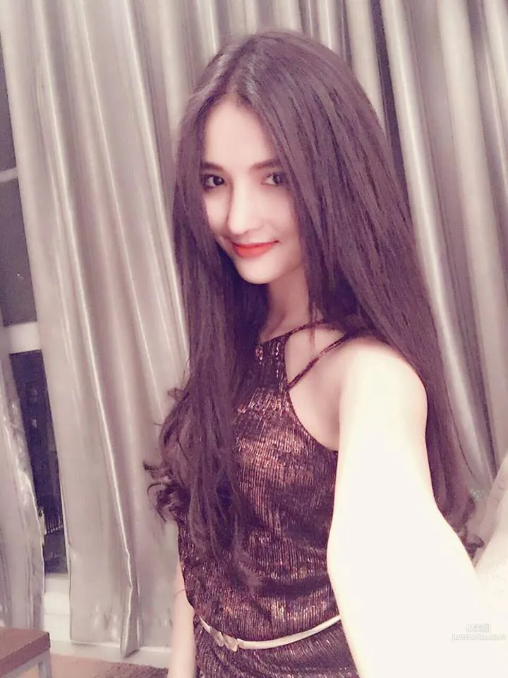 越南正妹Bùi Ngọc 混血五官精緻而脫俗 4