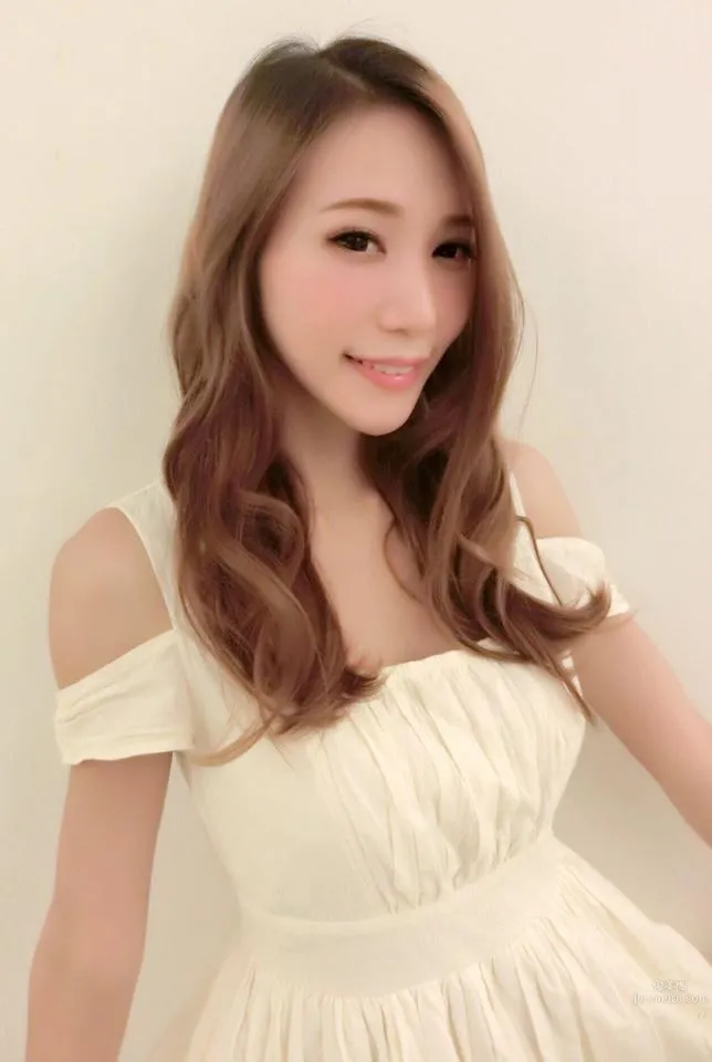 美胸阳光女神杨羽霏 人如其名的耀眼_17