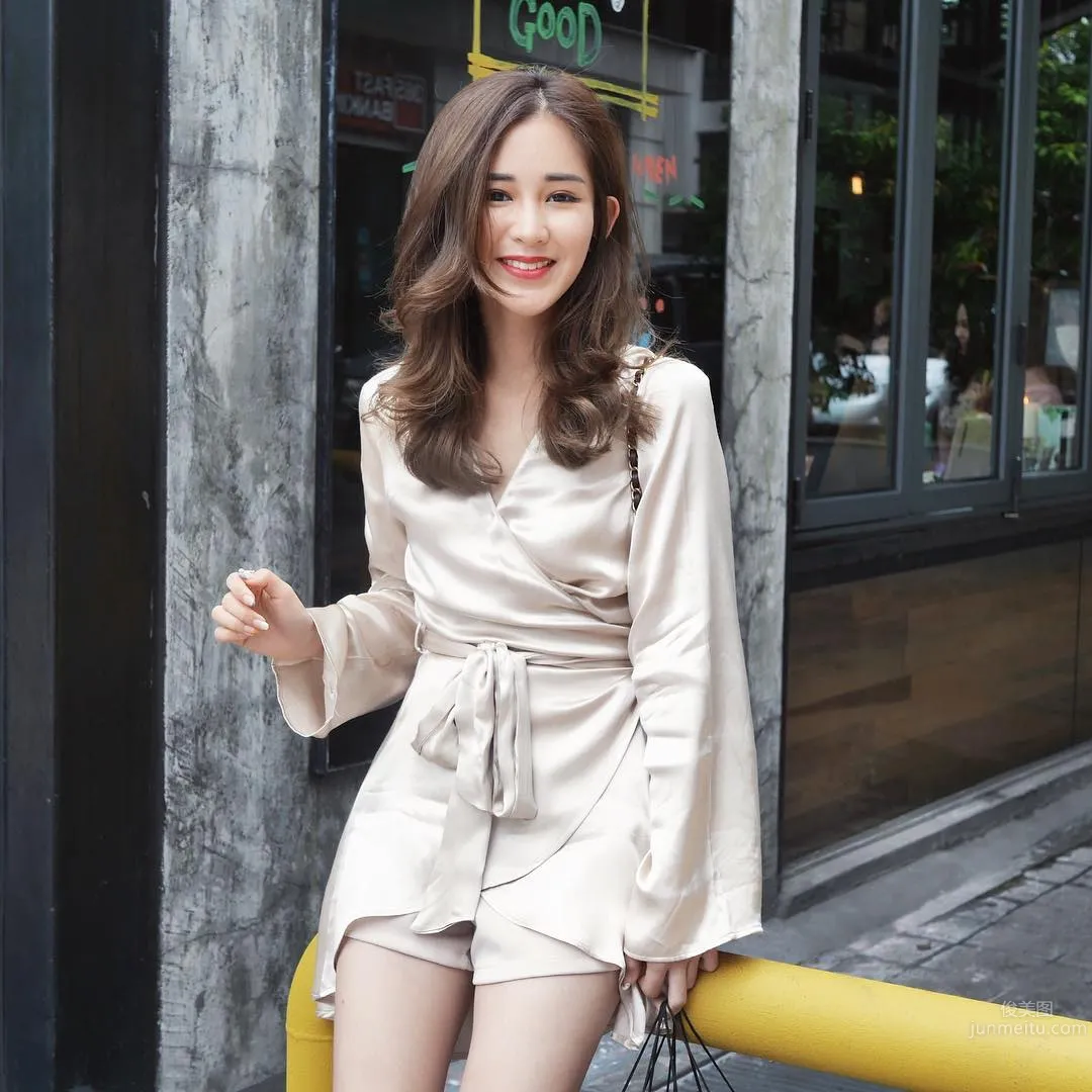 槟城女神Chloe Leong，極品高顔值私房照 1
