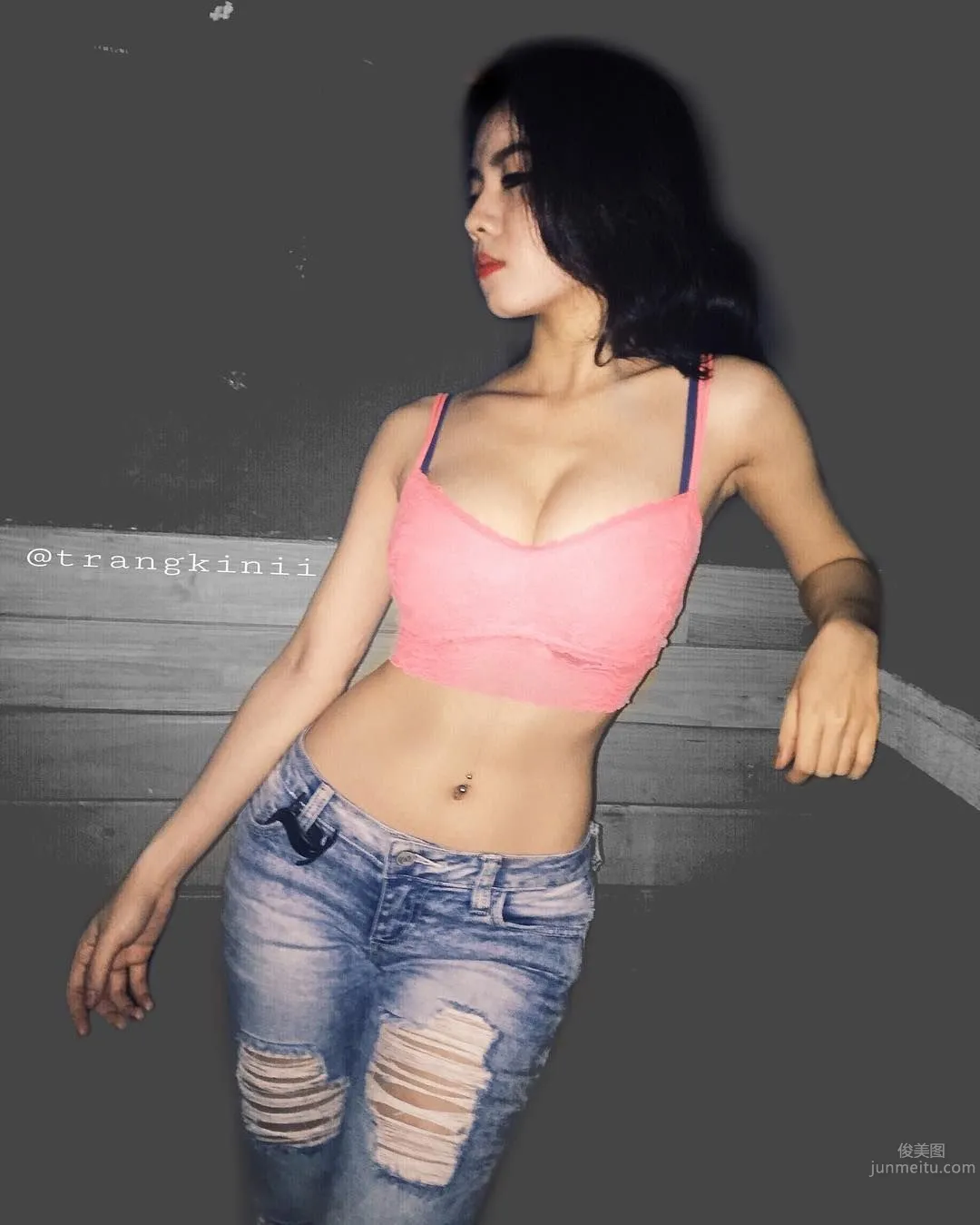 越南模特Jenie Trang Tran 冷豔外表下的性感 12